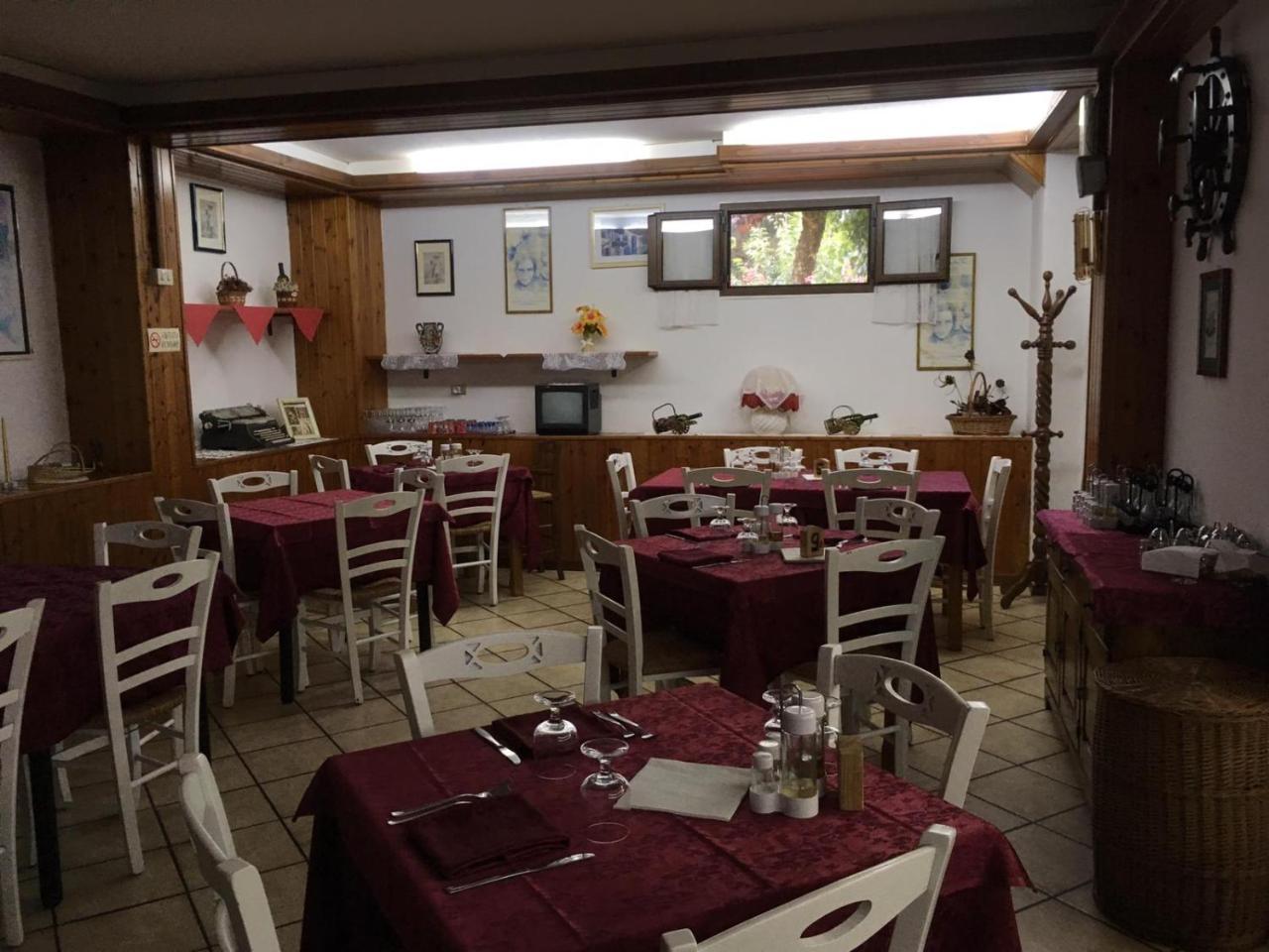 La Panoramica 89 Hotel Пескасероли Екстериор снимка